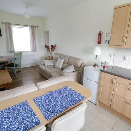 Kilronan Ranch And Tuition Centre Apartman